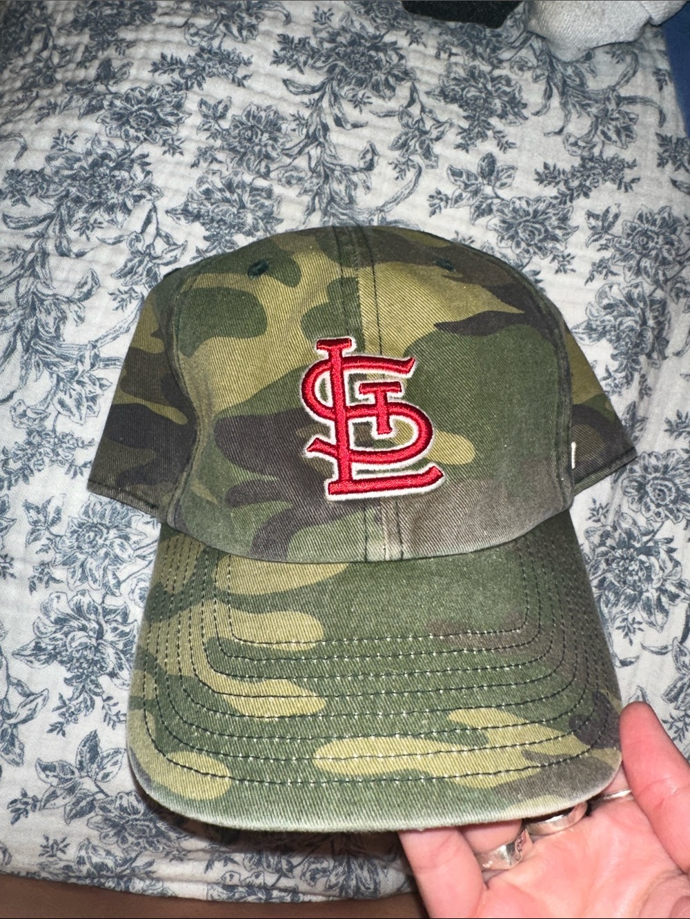 St. Louis Cardinals Camo Baseball Hat - Red Logo